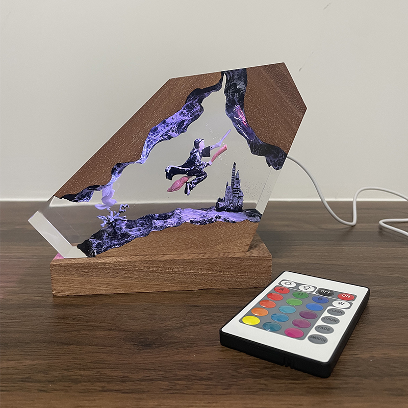 Luminária de Resina Epóxi de M - Resin Artist avaliação e preço