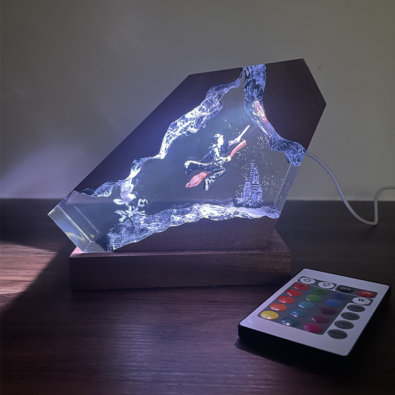 Luminária de Resina Epóxi de M - Resin Artist avaliação e preço